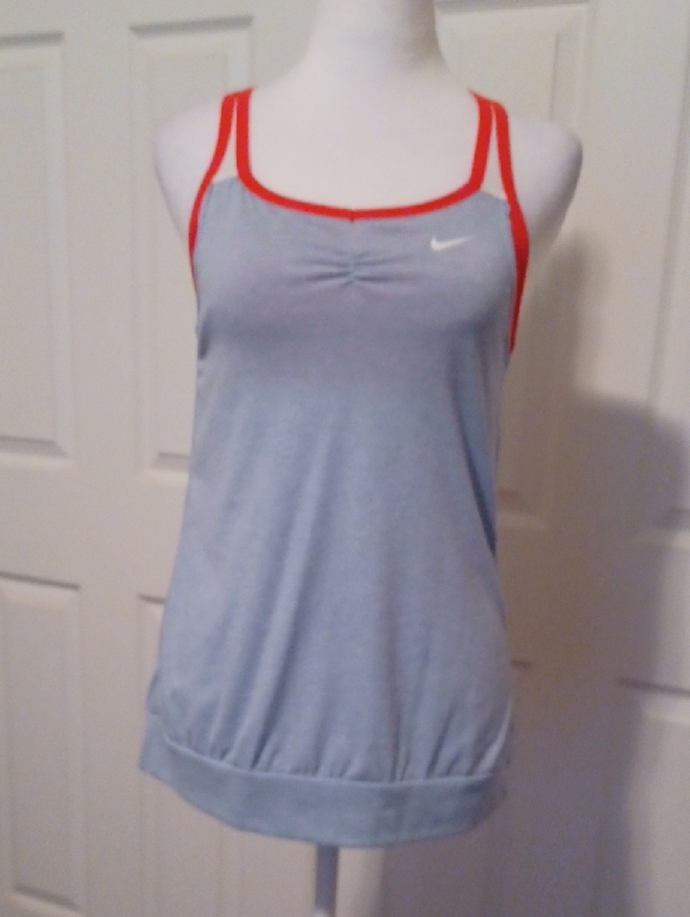 <> Nike Light Gray Tank with Bright Red Trim Women's Size XLarge - Picture 2 of 10